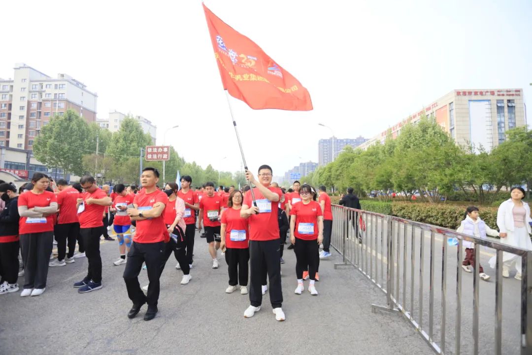 砥礪初心使命，汲取奮進(jìn)力量丨花花牛乳業(yè)集團(tuán)黨委組織開展學(xué)習(xí)“焦裕祿精神”主題黨日活動(dòng)