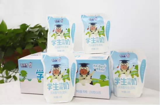 花花牛首款愛(ài)克林低溫學(xué)生飲用酸牛奶上市啦！??！